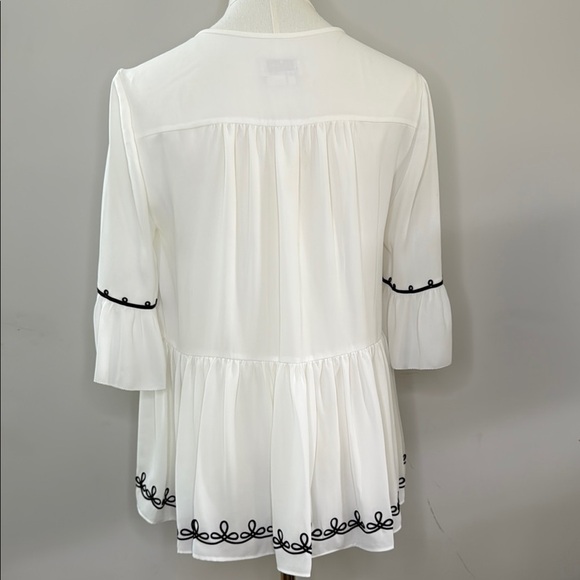 kate Spade Size XS Blouse with Elegant Detailing 3/4 Sleeves V-Neck Silky - Picture 2 of 13